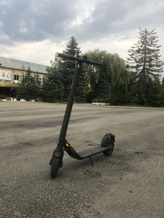 Електросамокат ninebot