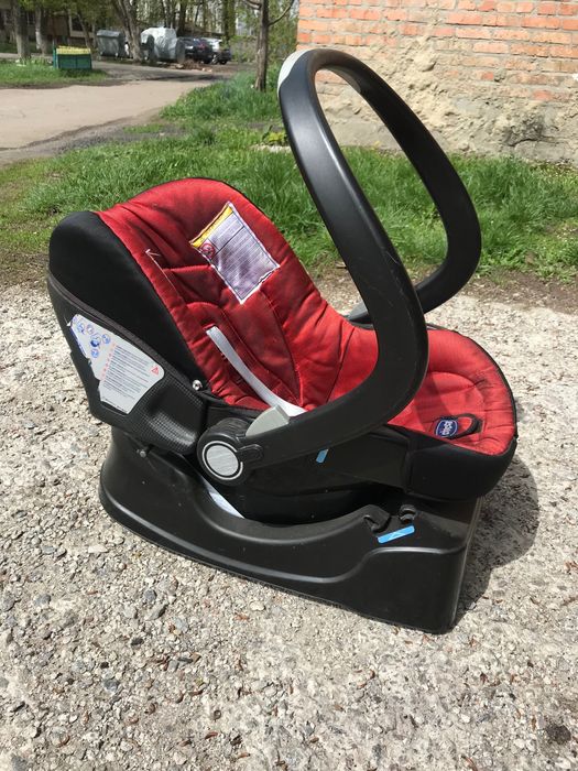 Автокресло chicco от 0 месяцев
