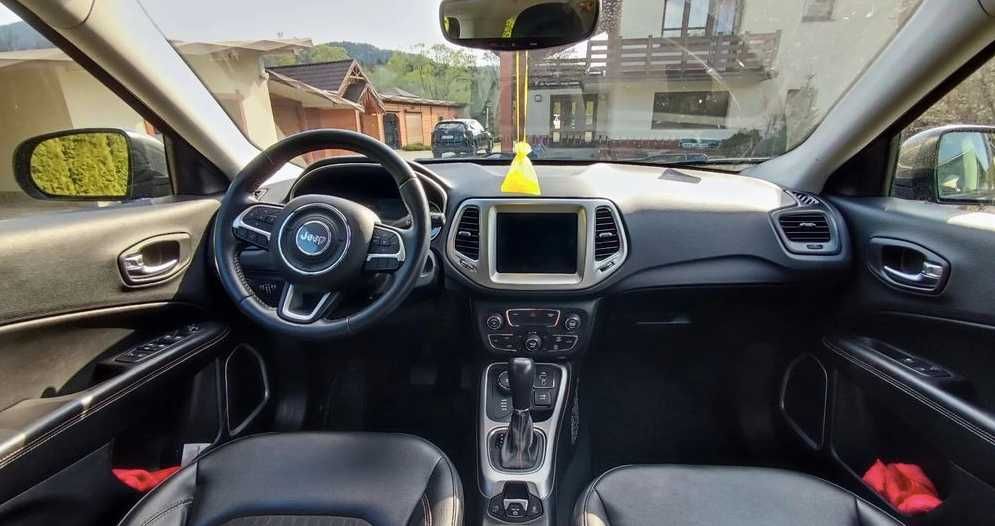Jeep Compass Latitude + 4x4
