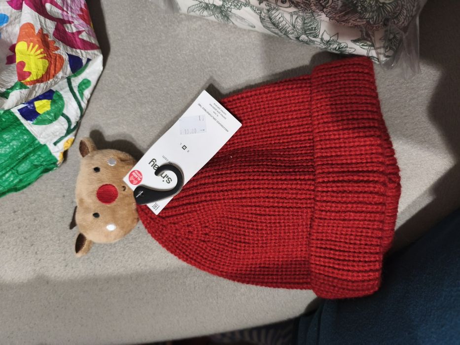 Nowa czapka dziecięca