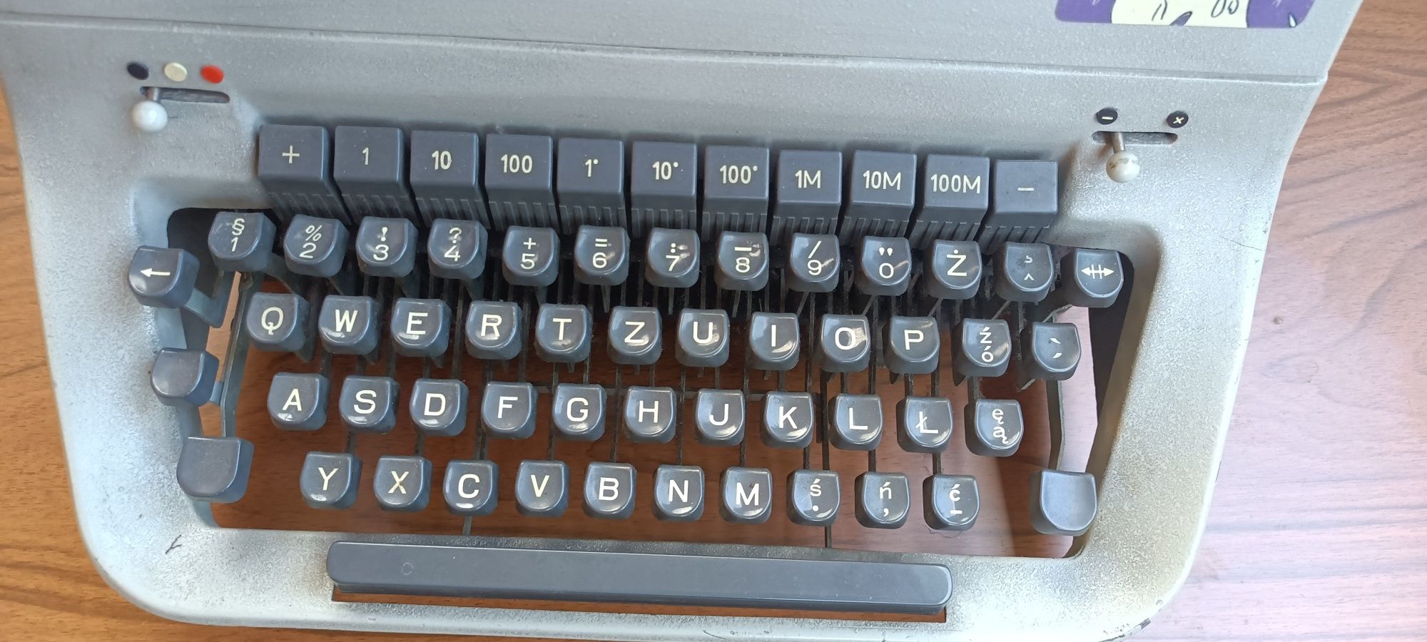 Maszyna do pisania Łucznik 1002