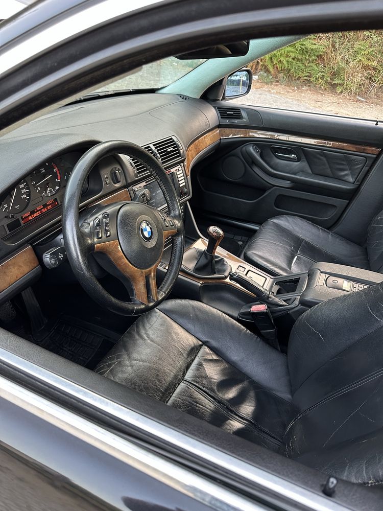 BMW 525D - C/Teto de Abrir