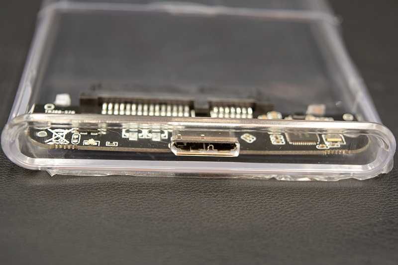 Caixa de Disco Externo 2.5'' SATA 3 Ligação USB 3.0, Nova