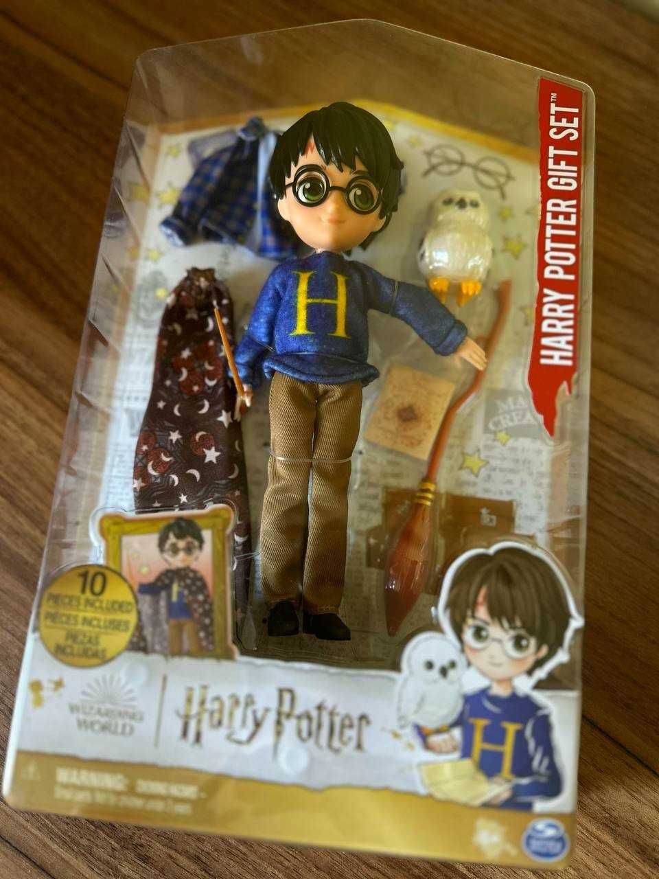 Wizarding World, 8-inch Harry Potter Doll with 5 Accessories