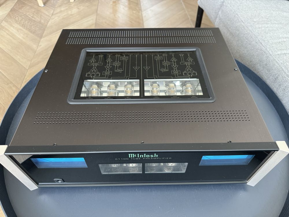 McIntosh C1100 Dwuelementowy Przedwzmacniacz Lampowy