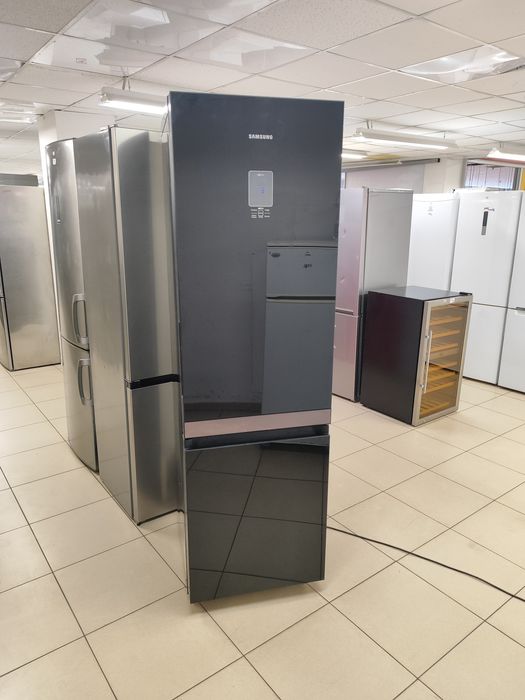 Холодильник Samsung RL55VTEBG No Frost в ідеальному стані