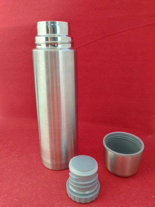 termos reer 90508w ze stali nierdzewnej na napoje 0,45 l srebrny