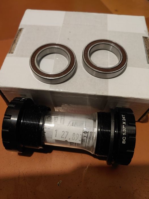 Каретка (подшипники) hollowtech 2.