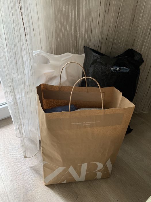 Продаю пакет детских вещей на мальчика и девочку