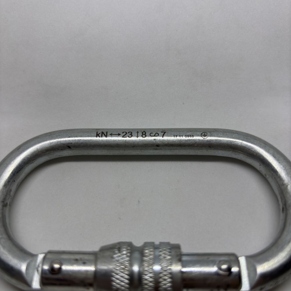 Карабін сталевий First Ascent Oval 23kN KeyLock (FA 8003)