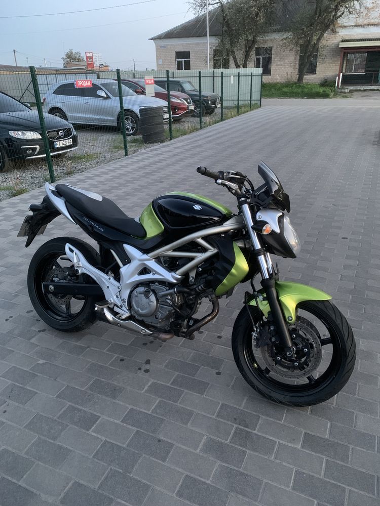 Suzuki gladius 650,sfv,Сузуки гладіус 650