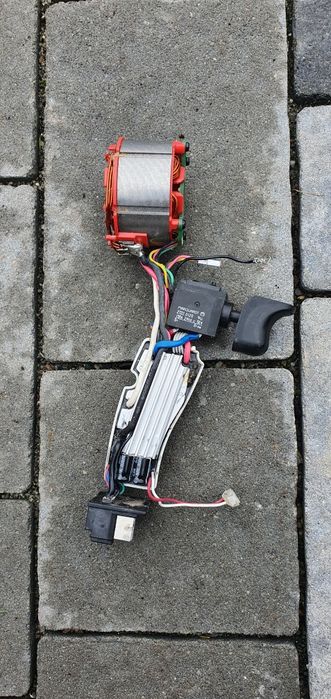 Elektronika Milwaukee FPD2