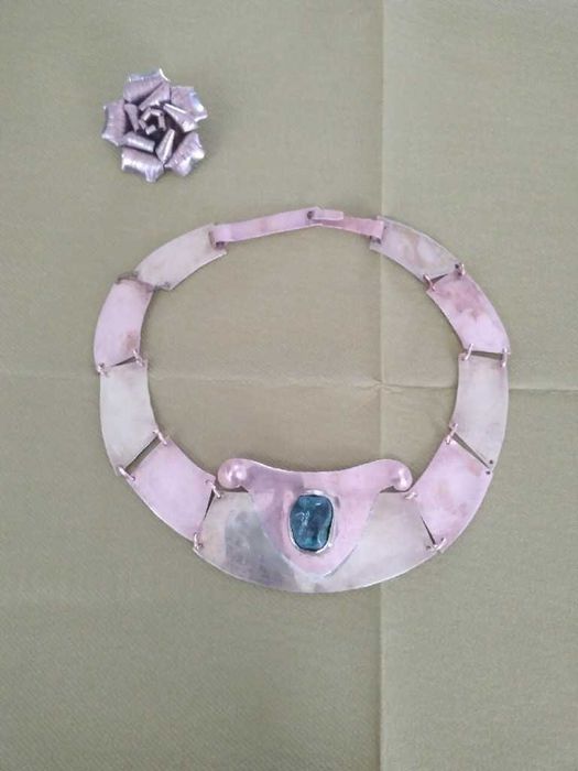 Zestaw biżuterii miedzianej - broszka i naszyjnik