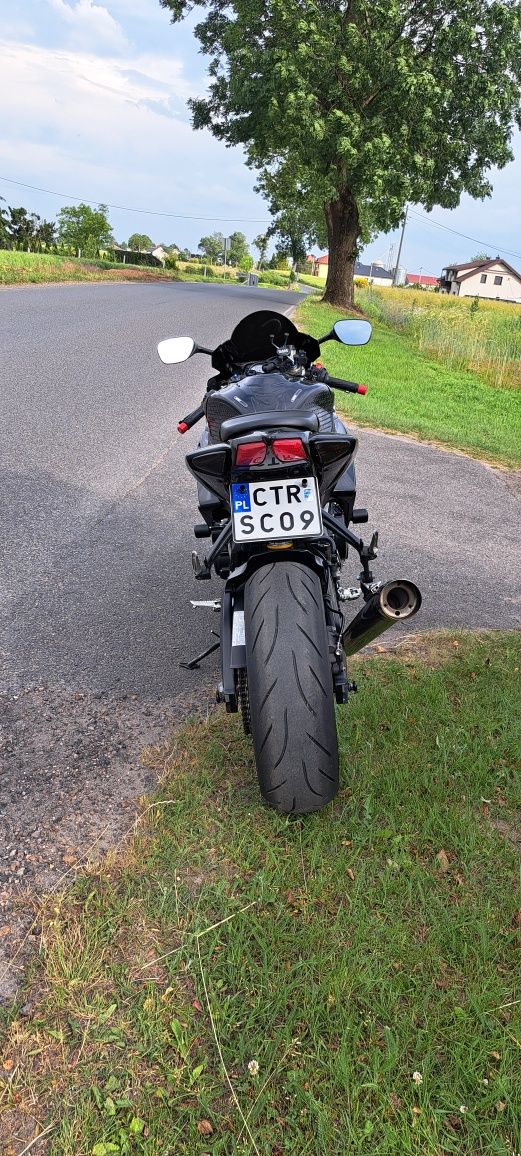 Suzuki gsxr 600 k8