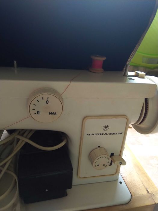 Швейна машинка Чайка