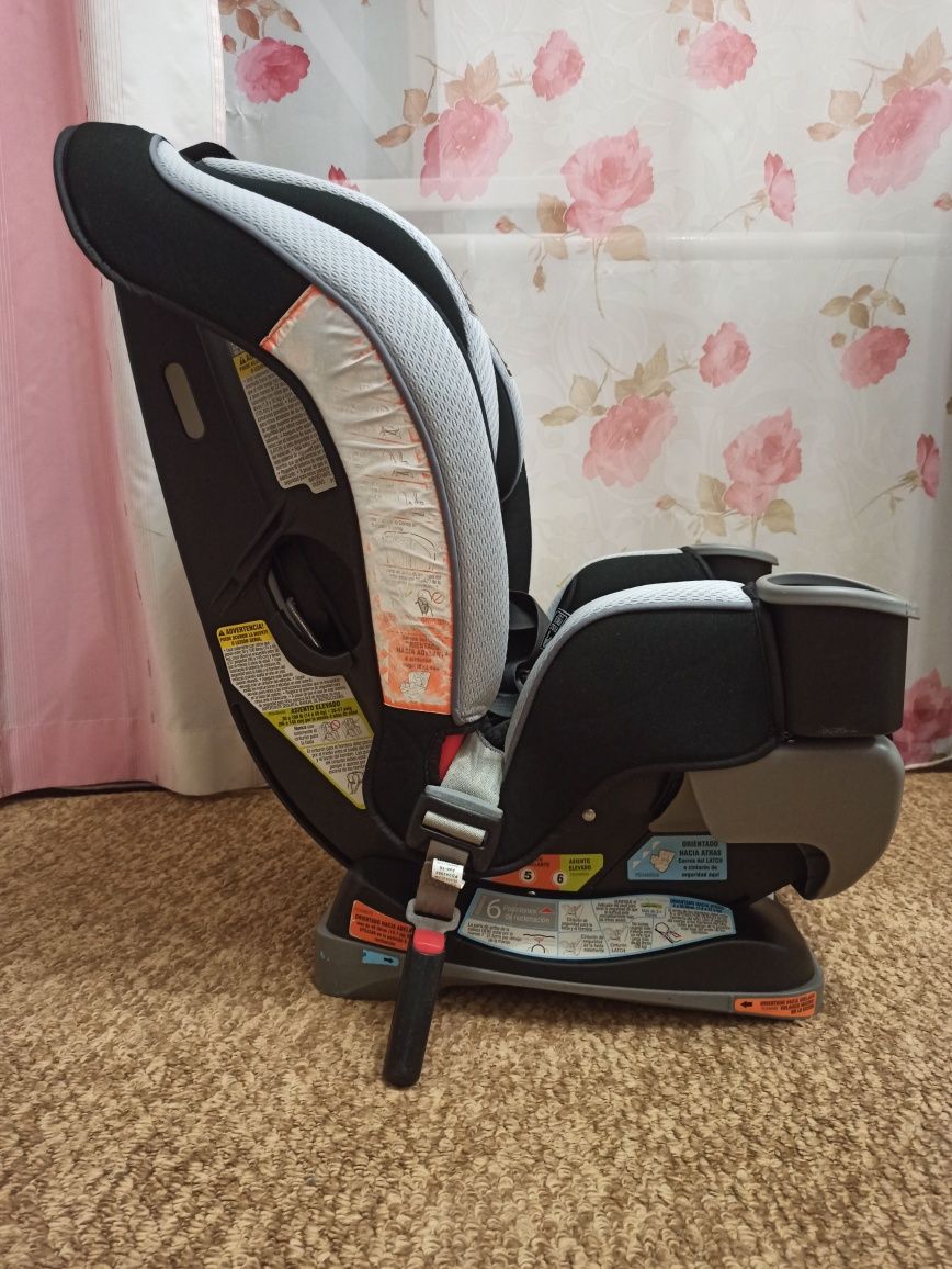 Автокрісло дитяче Graco Extend2Fit