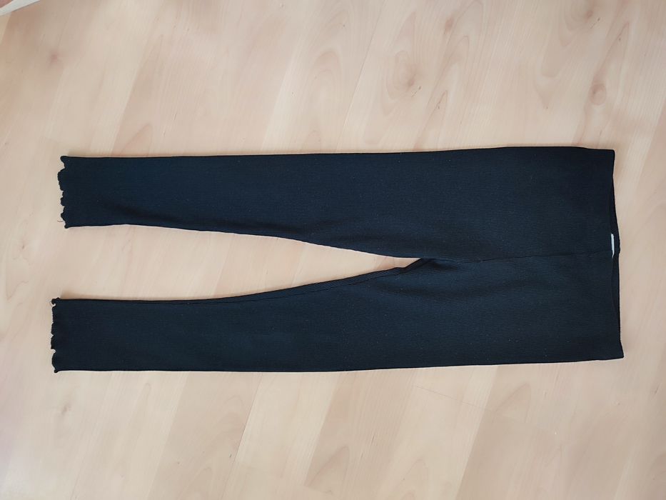 Legginsy czarne prążek prążkowane