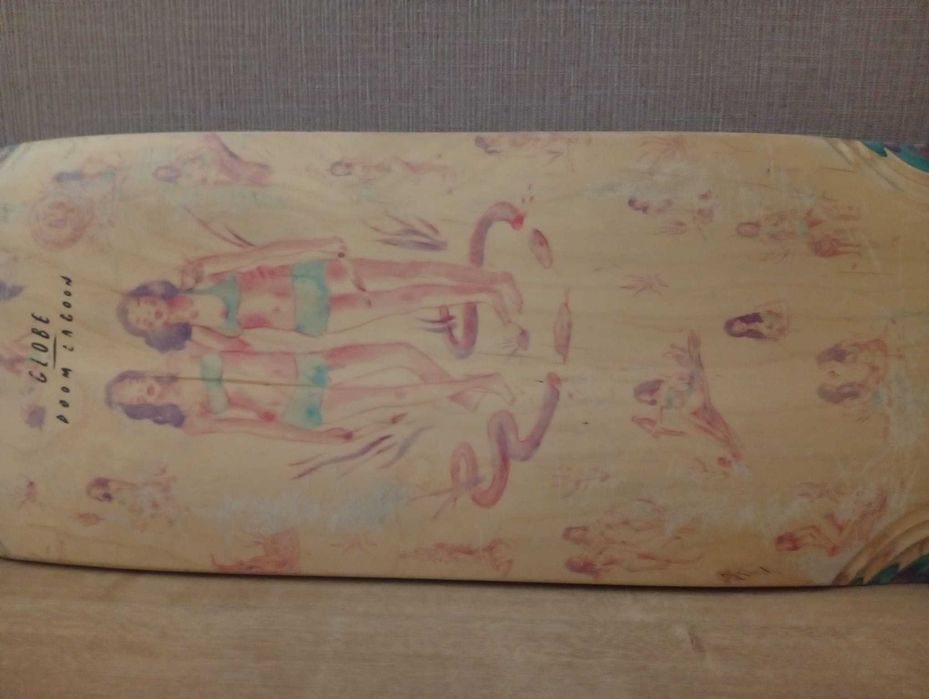 Globe Drednaught Doom Daughters Longboard skate