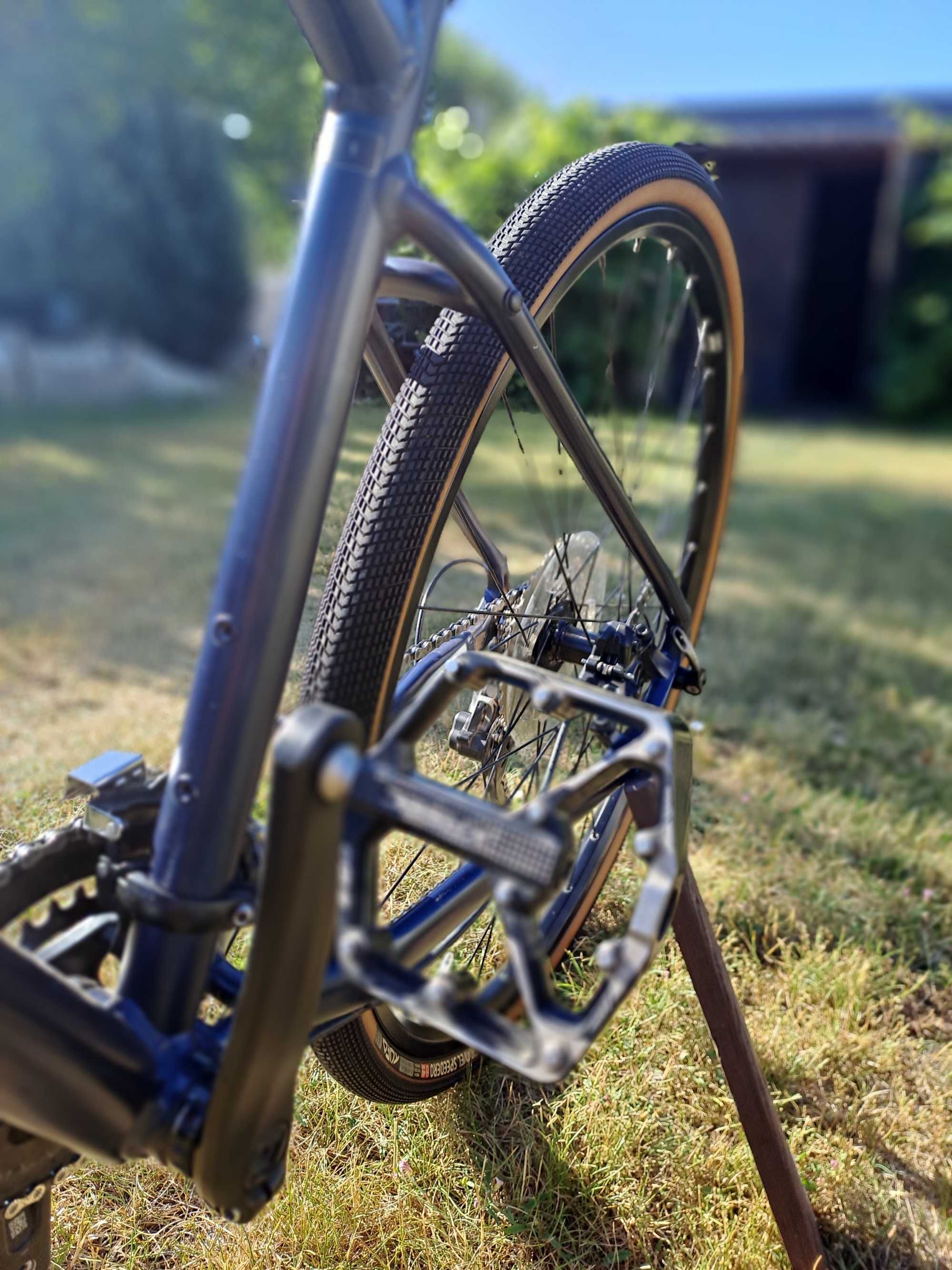 Sprzedam rower Giant Roam 1 shimano deore 2x10