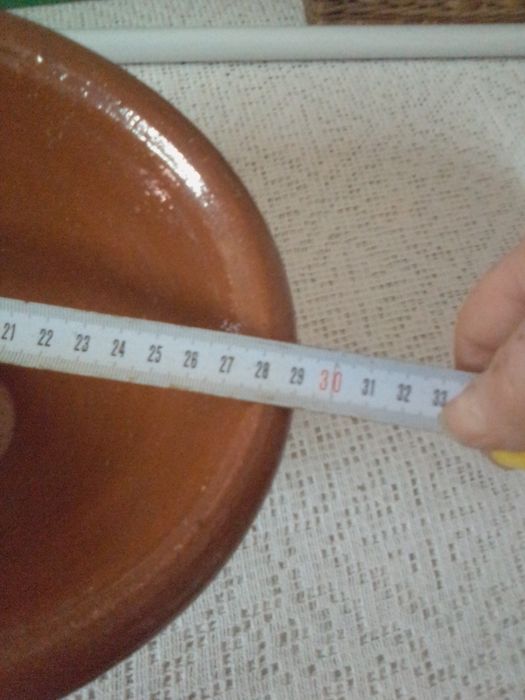Assadeiras em barro estão novas como se vê nas fotos