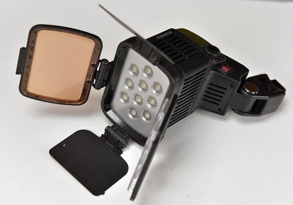 Iluminador ( Foco, Projector ) LED Comer ( Sony HVL-LBP ) 1800 Lux