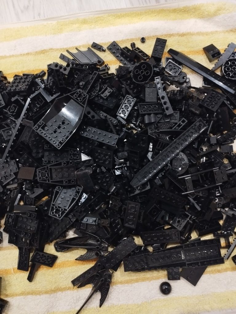 Oryginalne klocki LEGO mix 1kg czarne