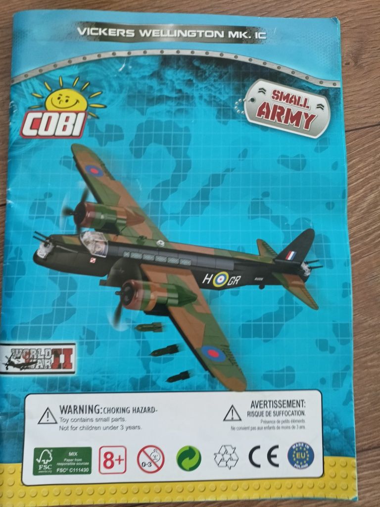 Cobi 5531 Vickers Wellington Mk.1C - brytyjski średni bombowiec