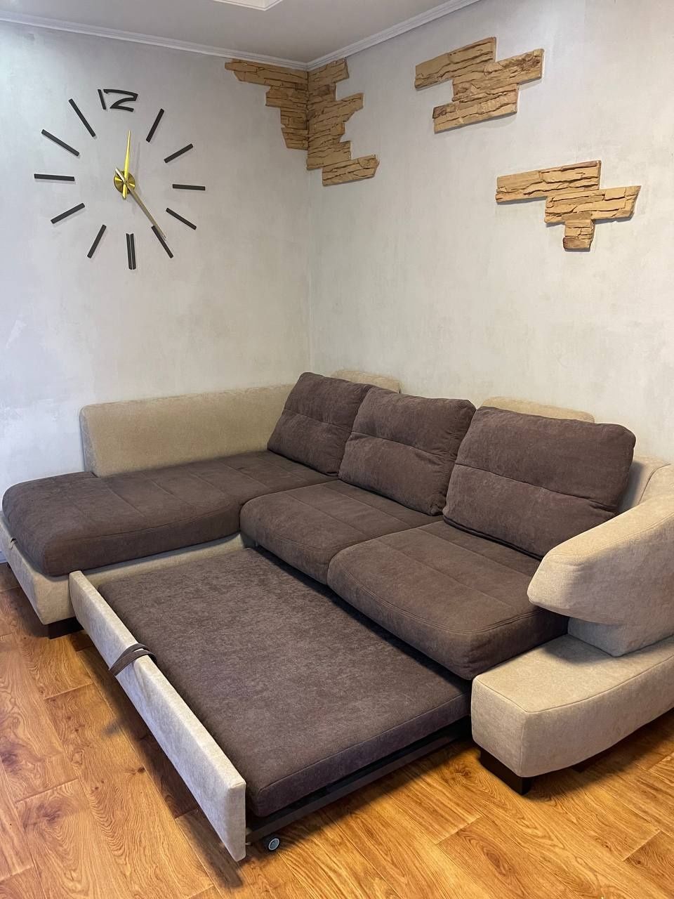 Кутовий диван в ідеальному стані