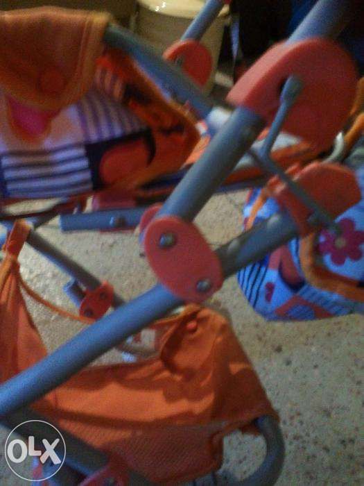 Продам детскую игрушечную коляску