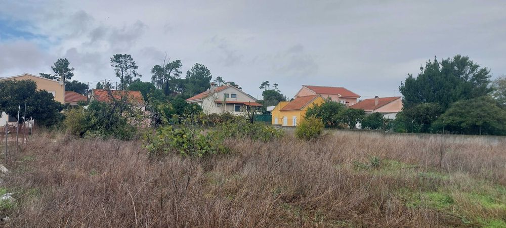 Terreno urbano 1.842 m2 - Qta do Anjo -Palmela