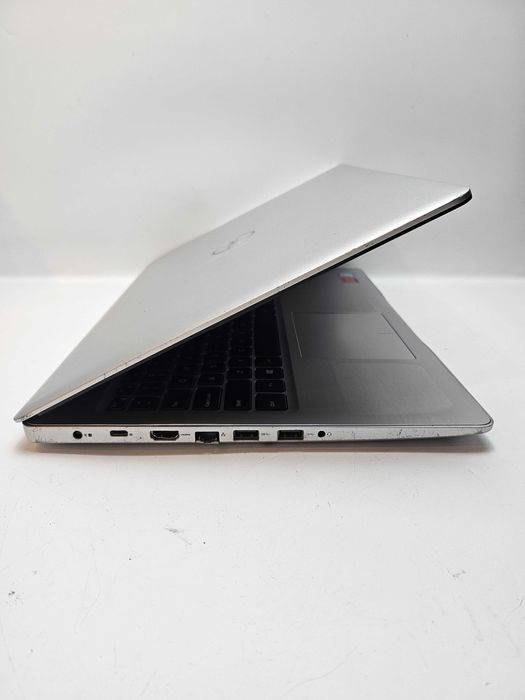 A404] Laptop Dell Inspiron 5570 i7-8550U Radeon R7 M460 4GB