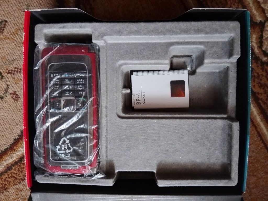Nokia e90 red состояние нового
