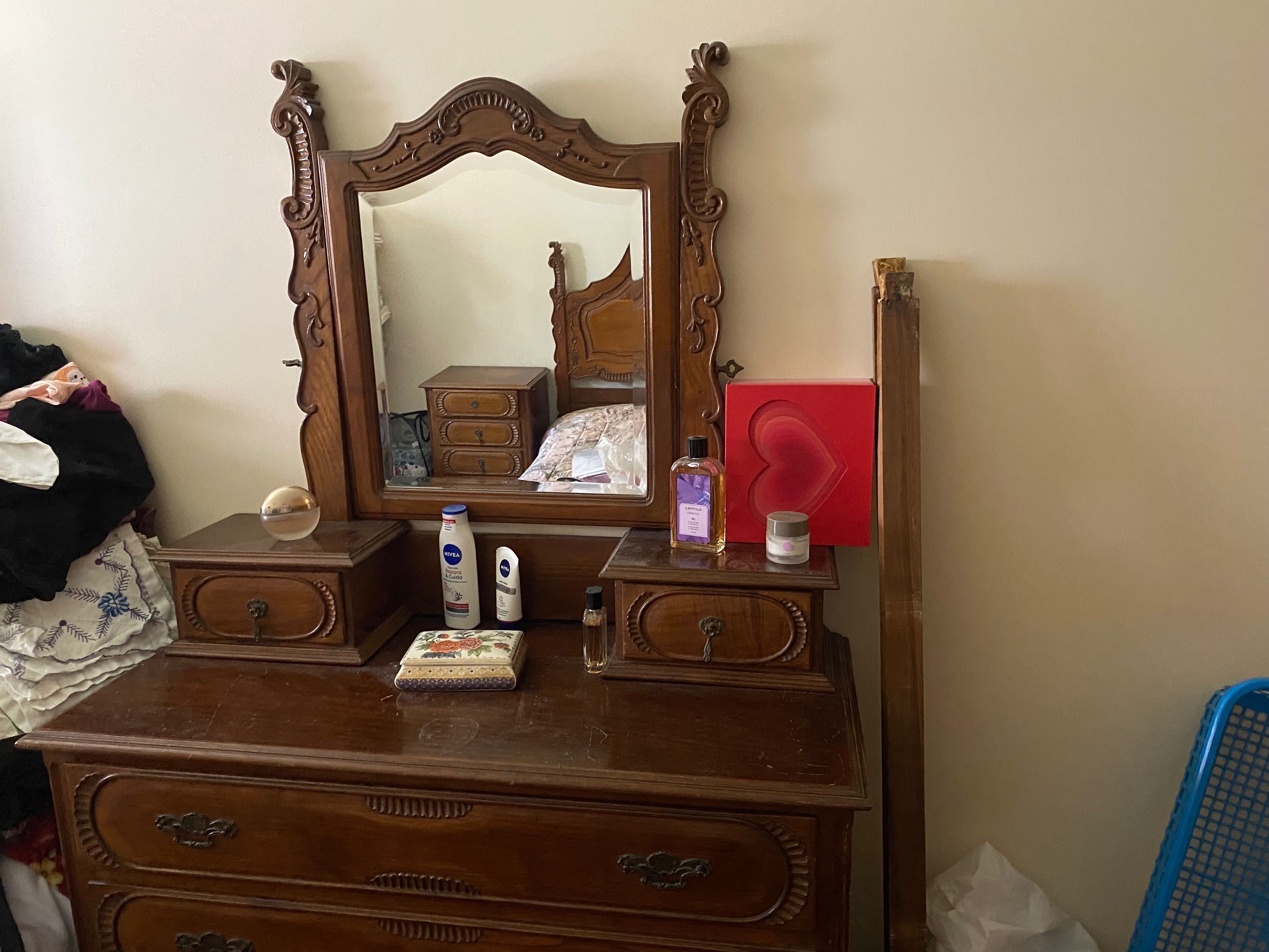Mobília de Quarto de Casal