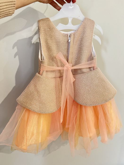 Сукня на свято для дівчинки 1,5 року