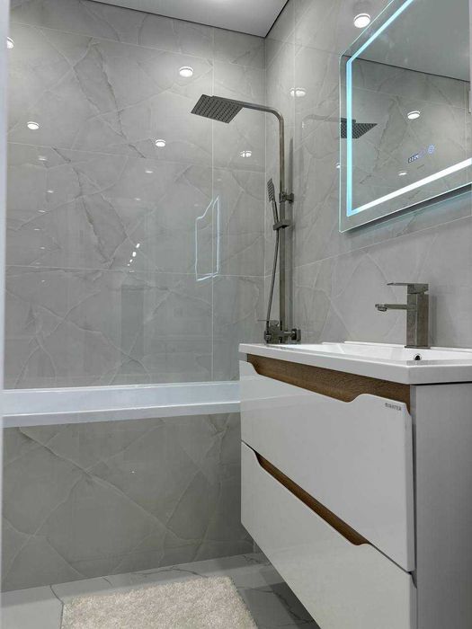 Продам квартиру з новим ремонтом