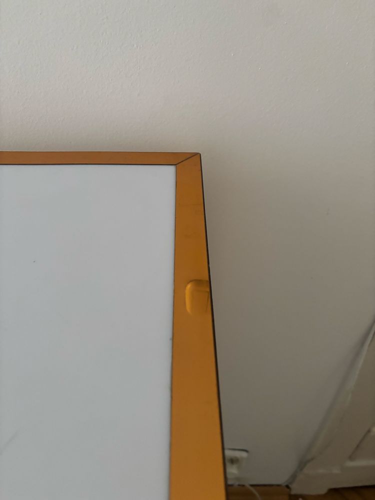 Szafa gablota wystawowa plastikowa z oswietleniem led ciuchy box szafk
