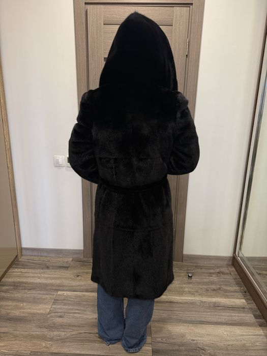 Норковая шуба ,натуральная ,размер xs-s