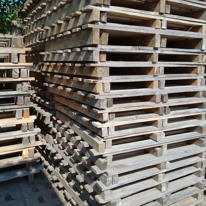 Palety drewniane 120#120 cm
