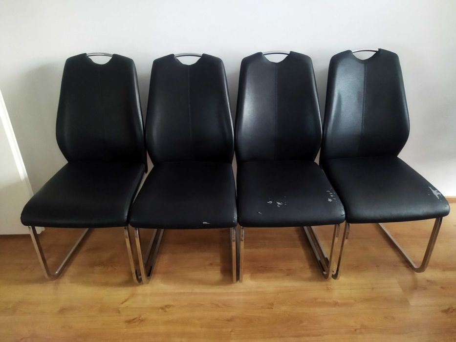 Komplet 4 krzesła Agata model BARD DD1212 ekoskóra