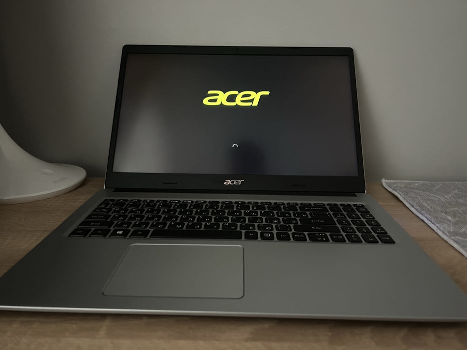 Ноутбук Acer з коробкою + сумка для ноуту