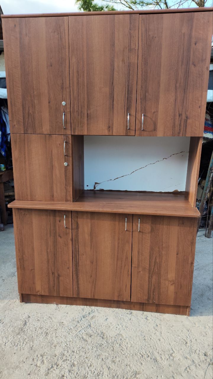 Продам кухонну мебнль