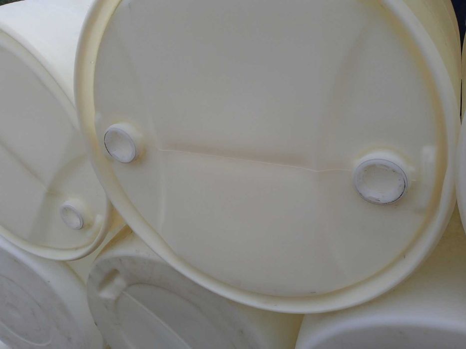 Бочка, тара , ємність пластикова  Б/В 160л. ( під дві корки)