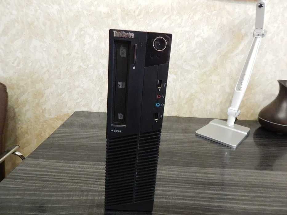 Lenovo Think Centre M 8
