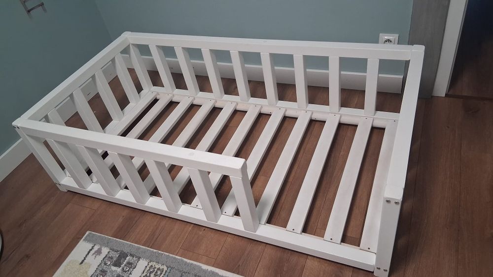 Łóżko z materacem 140x70 HILDING