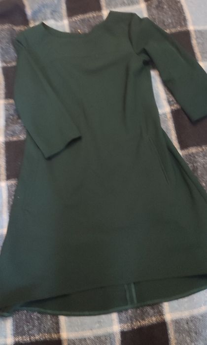 Сукні в гарному стані