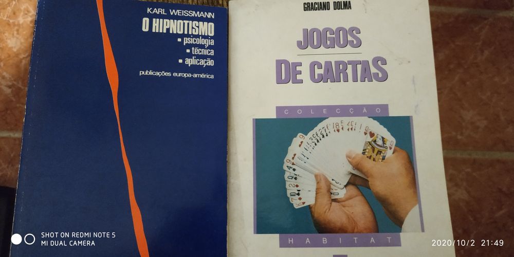 Vários livros de diversos temas