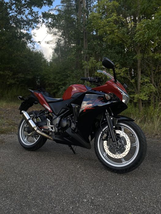 Honda cbr250r 2011r