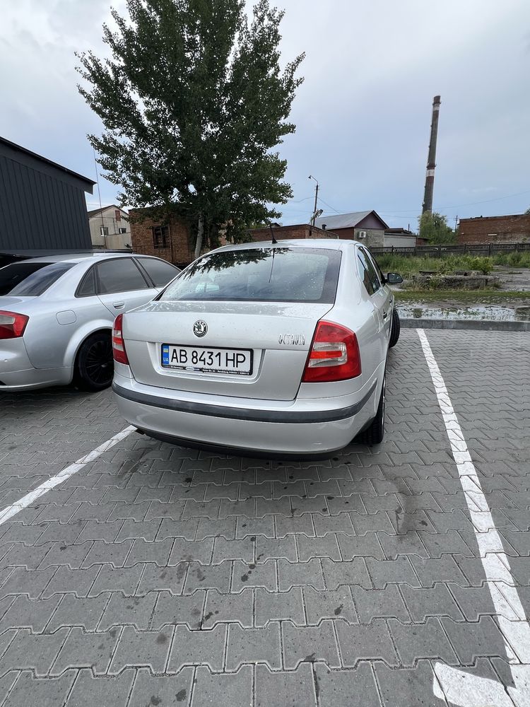 Продам автомобіль Skoda Octavia a5