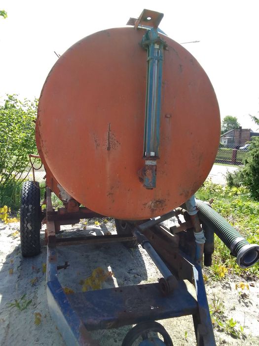 Beczka na wodę lub inne , solidna