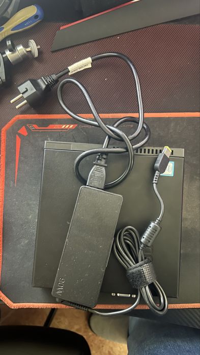 Lenovo Thinkcentre M710q / Core i5/ 8GB/ 250Gb
